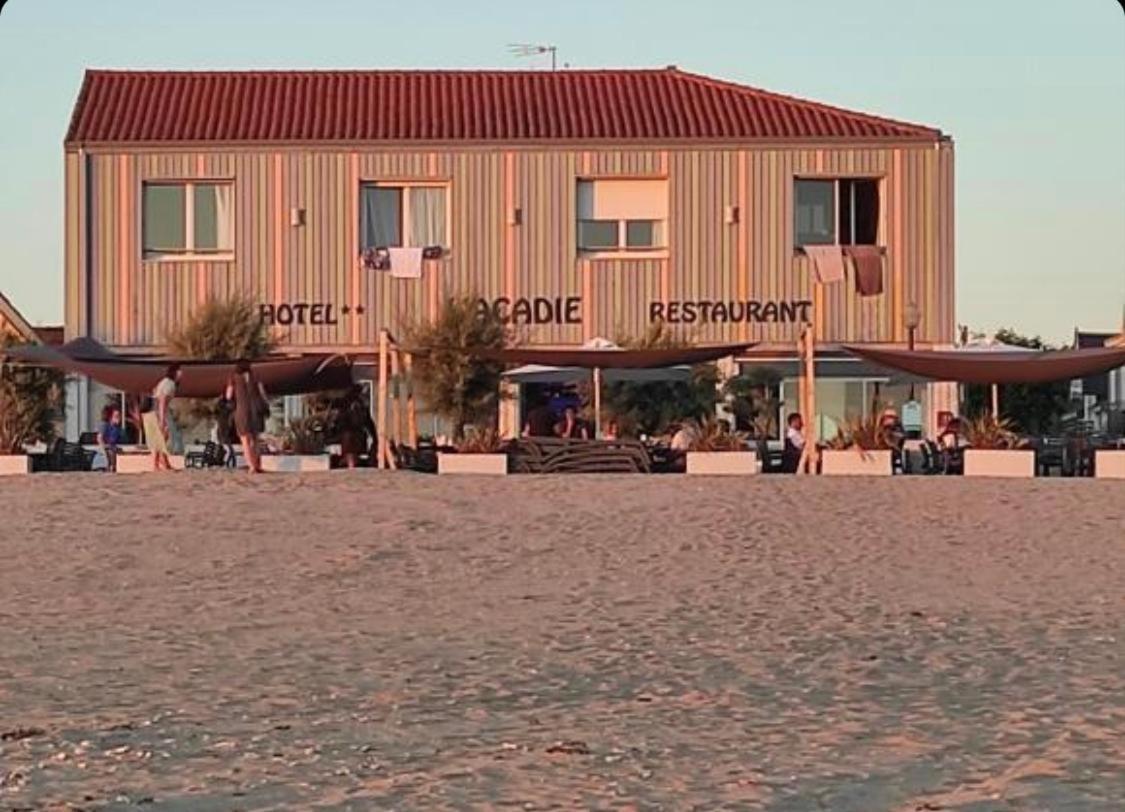 Acadie Saint Victor - Hotel Restaurant - Face Mer - Chatelaillon Plage Εξωτερικό φωτογραφία