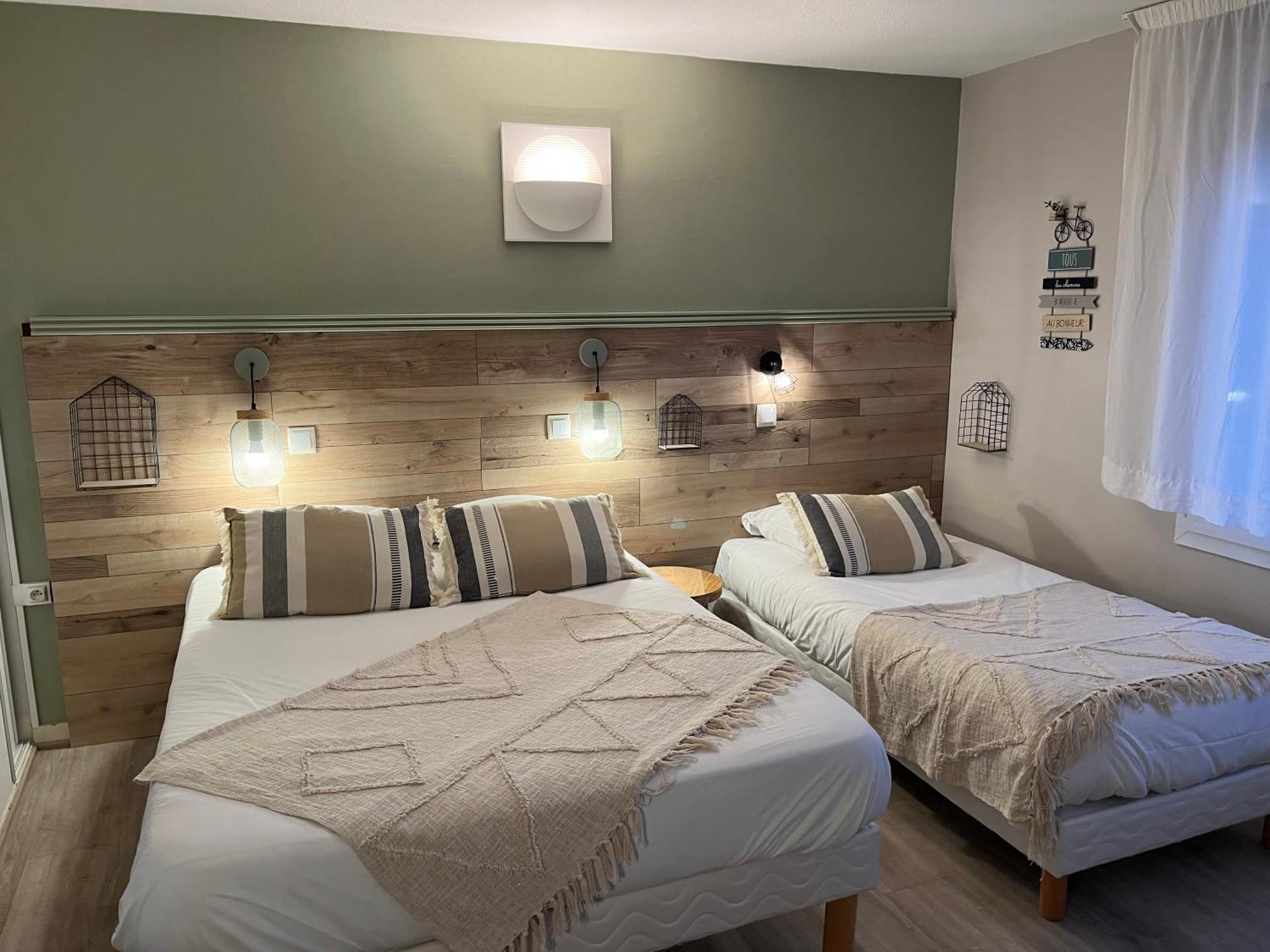 Acadie Saint Victor - Hotel Restaurant - Face Mer - Chatelaillon Plage Εξωτερικό φωτογραφία