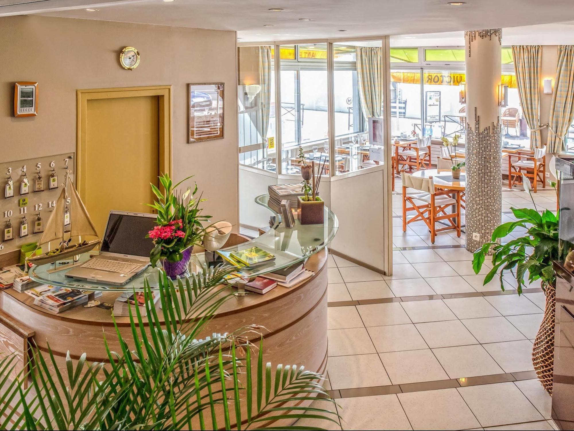 Acadie Saint Victor - Hotel Restaurant - Face Mer - Chatelaillon Plage Εξωτερικό φωτογραφία